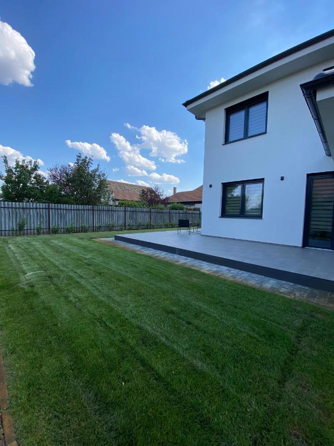 Apartmán Twin House Gyál Exteriér fotografie
